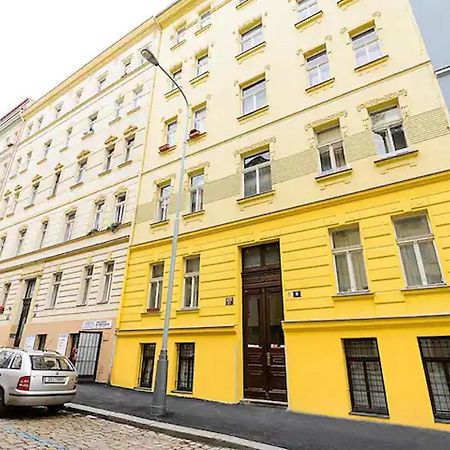 Ground Floor Apartment Prague Extérieur photo